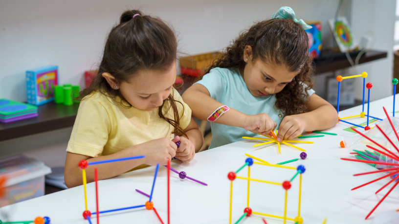 Em 2025, pedagogos destacam os brinquedos da Brink Mobil pela qualidade e propósito.