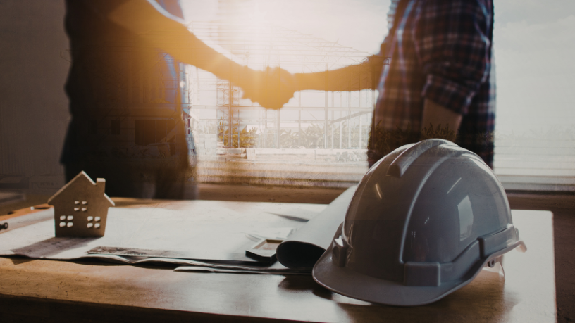 Valderci Malagosini Machado mostra como a industrialização com pré-fabricados aumenta a produtividade ao reduzir tempo de obra e retrabalho.