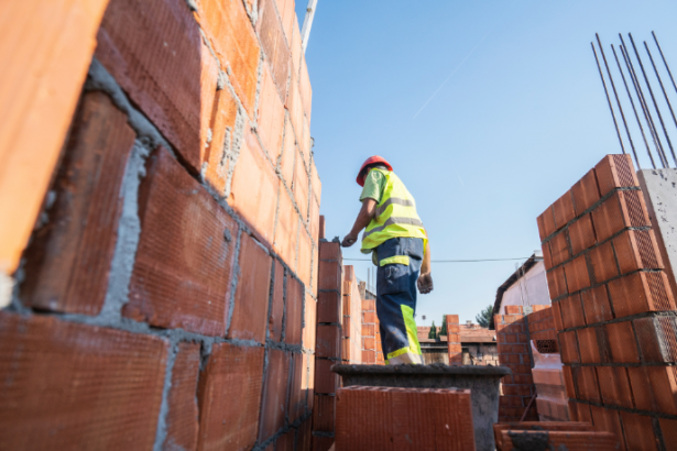 Novos métodos construtivos estão promovendo uma virada na segurança em obras de gasodutos. Paulo Roberto Gomes Fernandes ressalta a evolução das práticas técnicas.